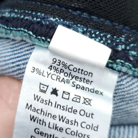 NWT LULAROE Lycra 7” Denim Light Wash Relaxed Stretchy Jean Bermuda Shorts - Picture 10 of 10